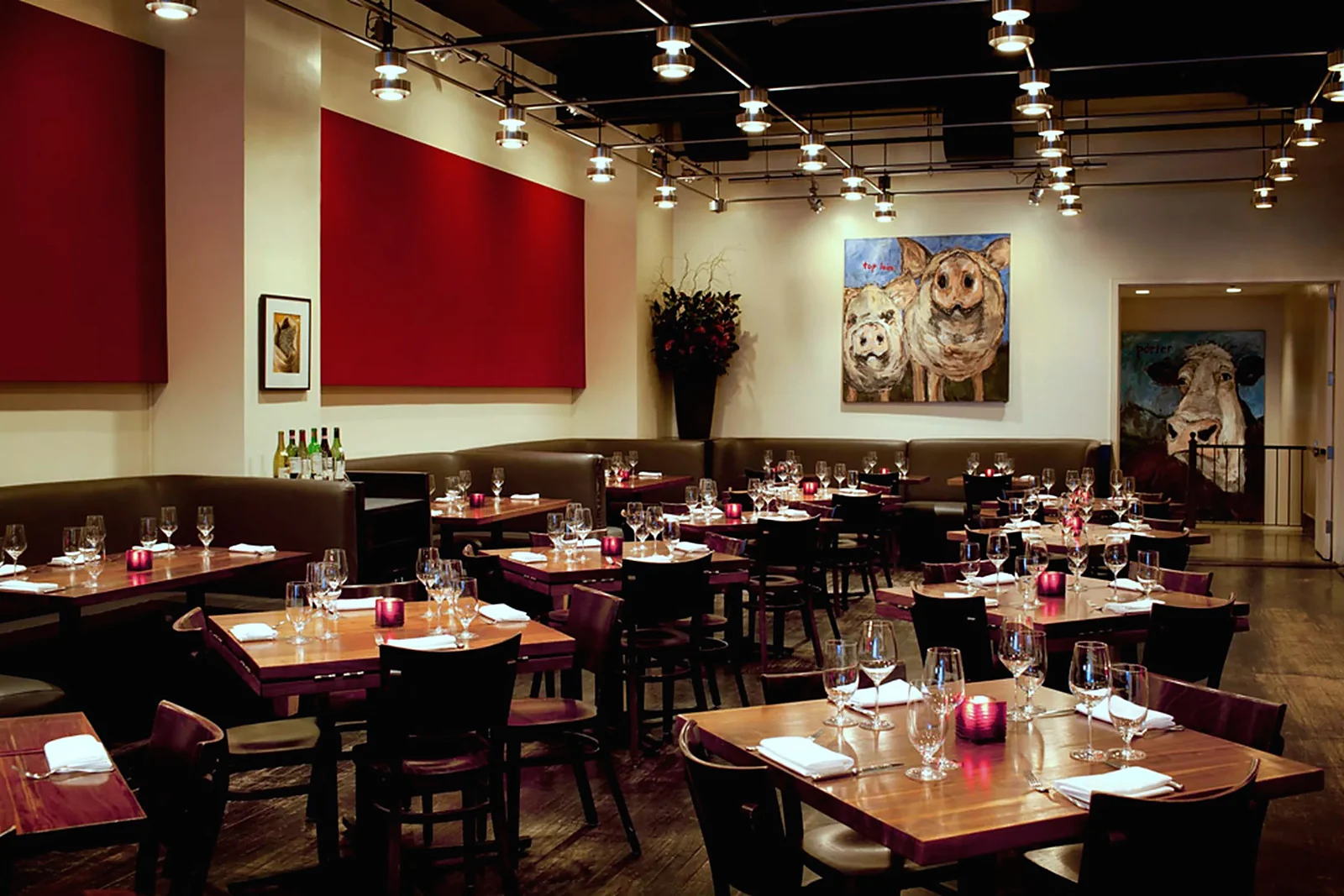 Restaurant & Hospitality in Black walnut