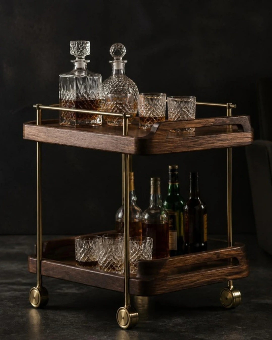 Bar Cart in Walnut and brass