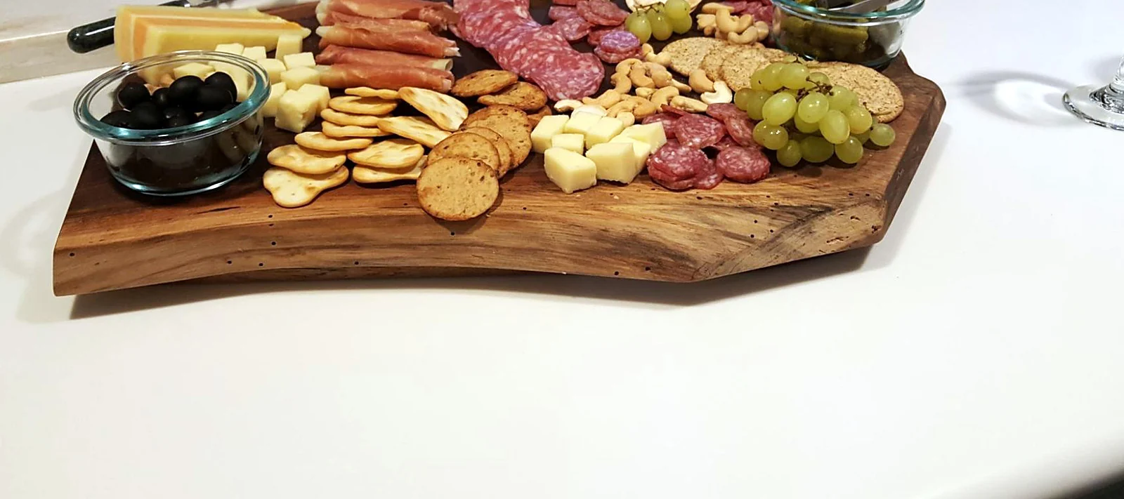 Long Serving Board in Walnut and oak