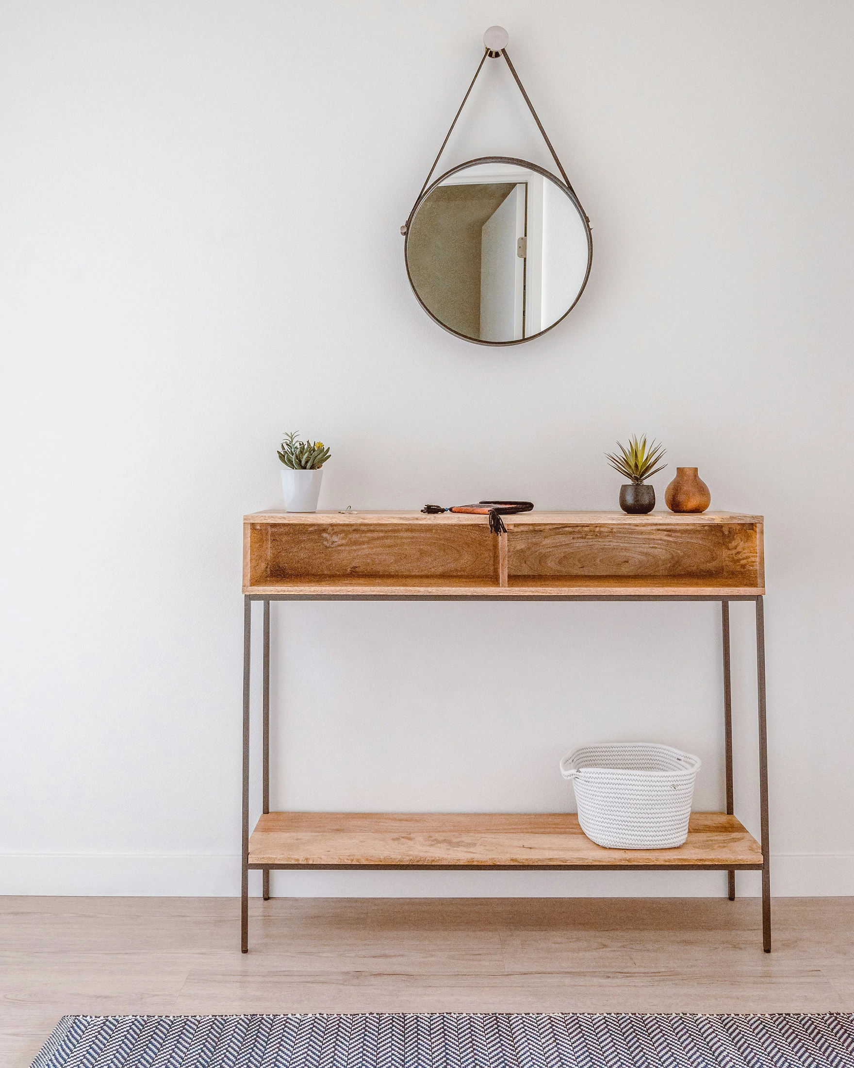 Walnut Console in Black walnut